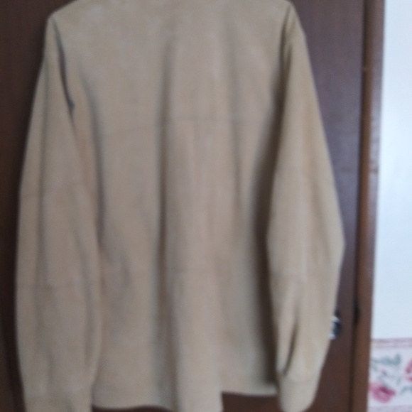 Leather jacket - Picture 3 of 8